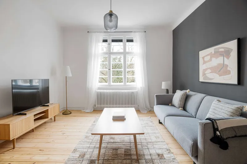 Beeindruckende 3-Zimmer Wohnung in Neukölln - voll möbliert — photo 1
